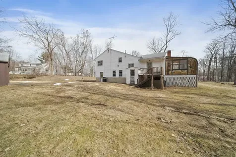 4 Meadow Lane Atkinson NH 03811