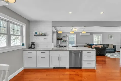 9 Harbor Ridge Road South Burlington VT 05403