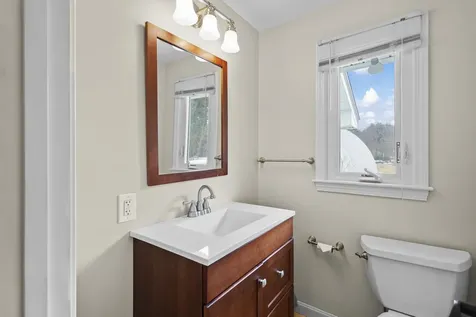 202 Naticook Road Merrimack NH 03054