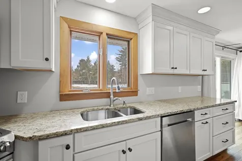 202 Naticook Road Merrimack NH 03054