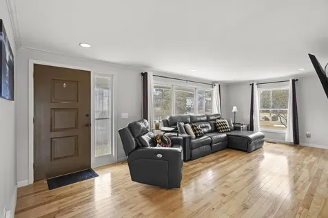 202 Naticook Road Merrimack NH 03054