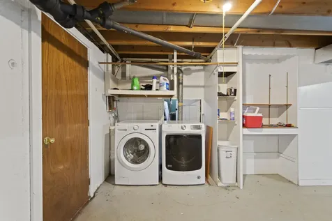 202 Naticook Road Merrimack NH 03054