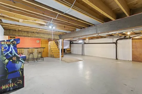 202 Naticook Road Merrimack NH 03054