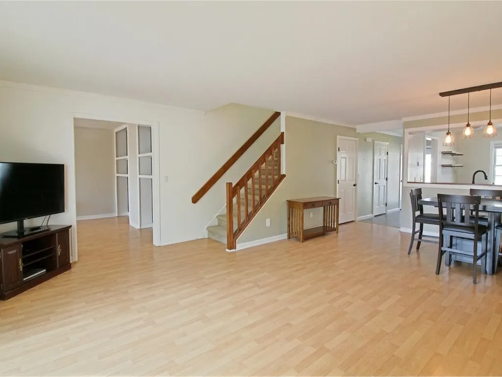 4 Perkins Drive Essex VT 05452