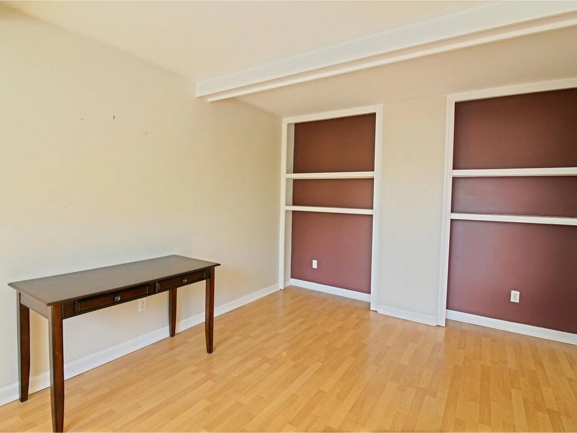 4 Perkins Drive Essex VT 05452