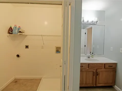 4 Perkins Drive Essex VT 05452