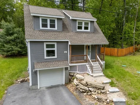 21 3rd Street Windham NH 03087