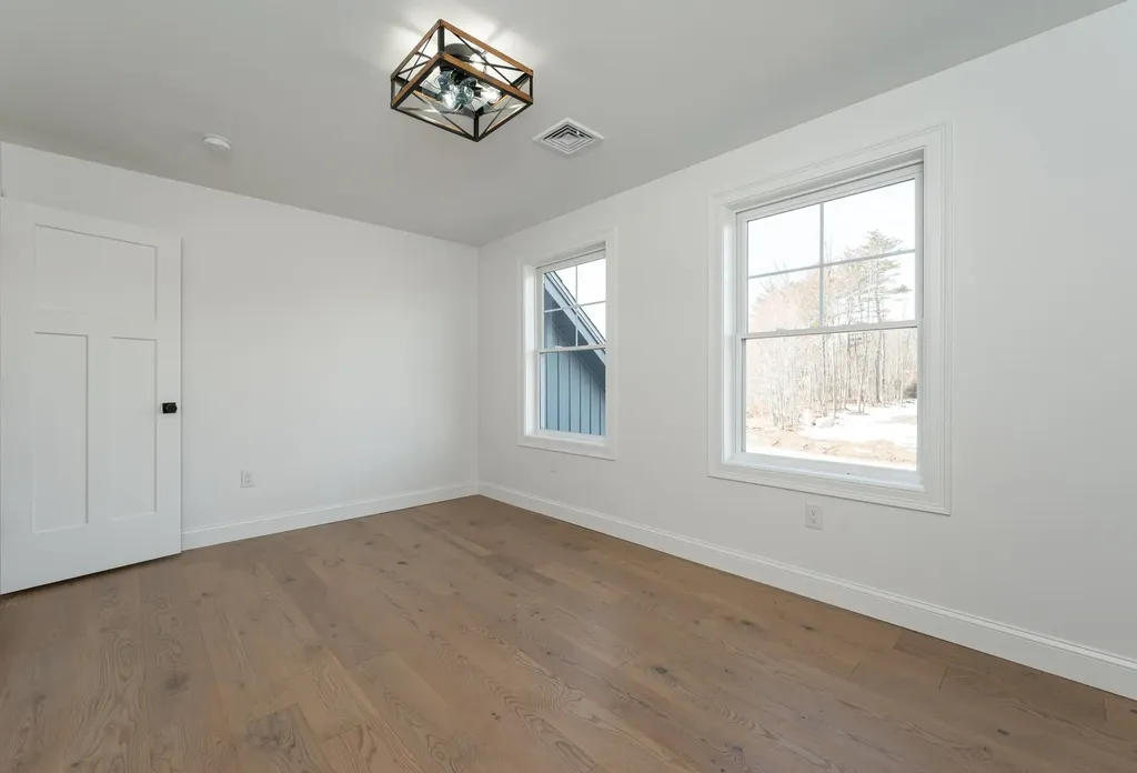 24 Colby Farm Road Chester NH 03036