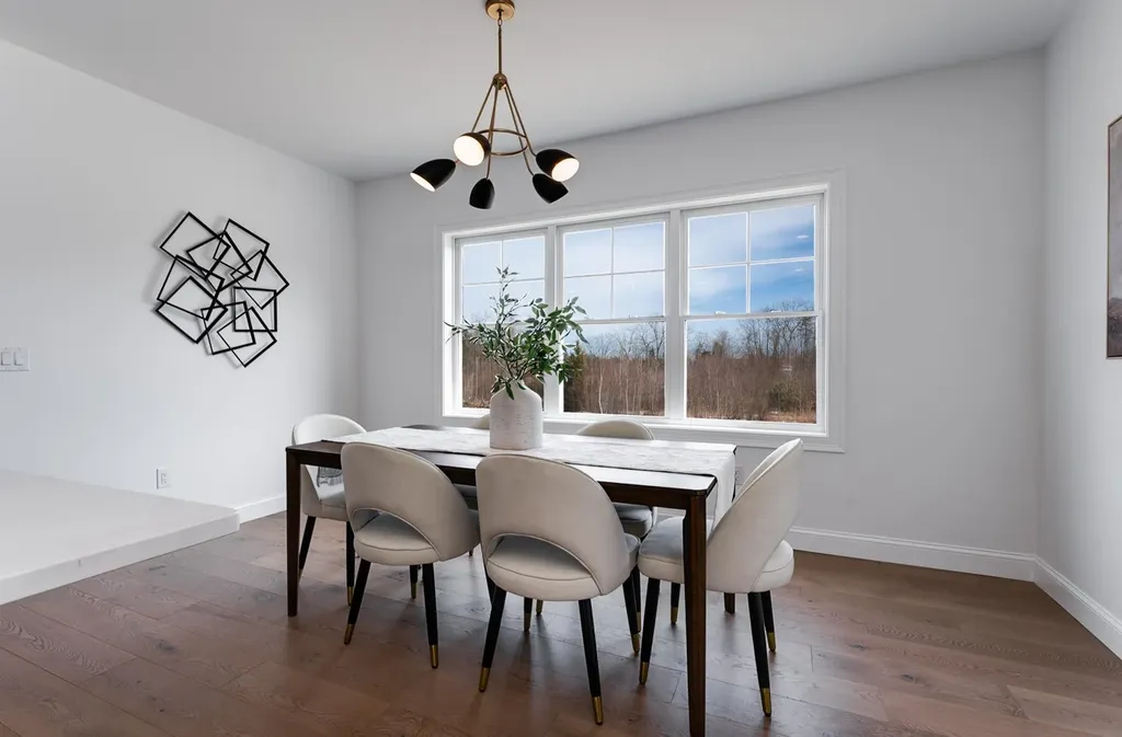 24 Colby Farm Road Chester NH 03036