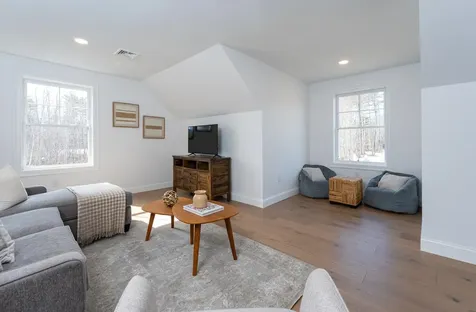 24 Colby Farm Road Chester NH 03036