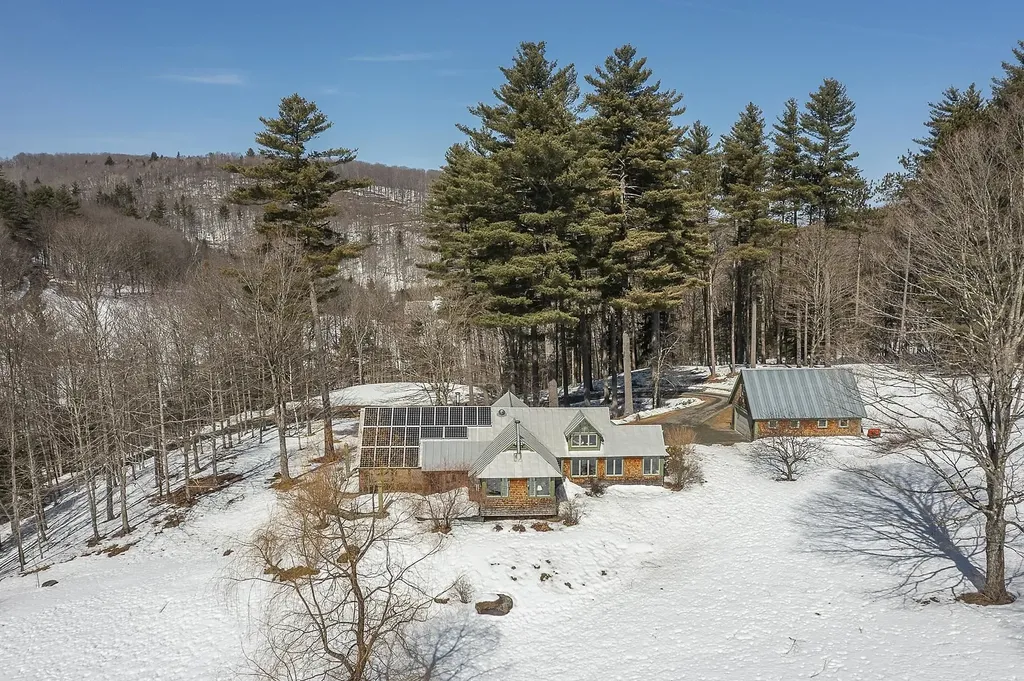 6963 South Road Woodstock VT 05071