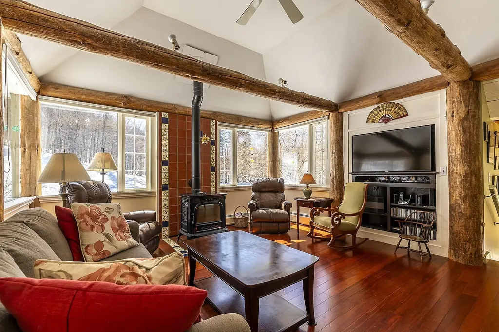 6963 South Road Woodstock VT 05071