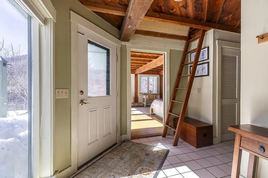 6963 South Road Woodstock VT 05071