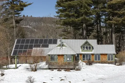 6963 South Road Woodstock VT 05071