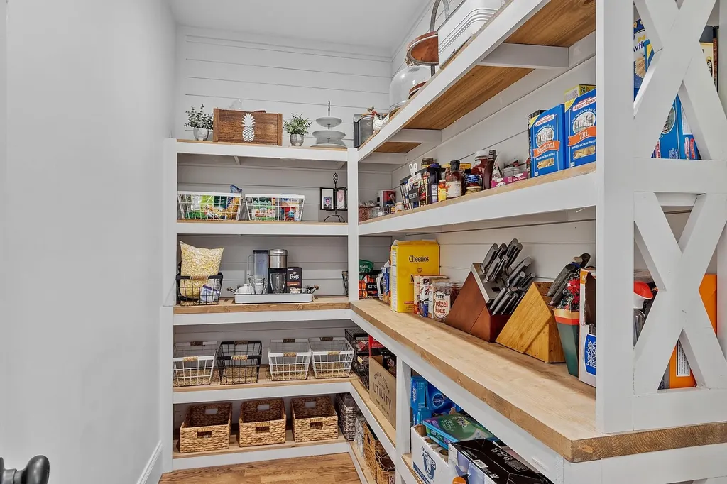 23 Austin Lane Hollis NH 03049