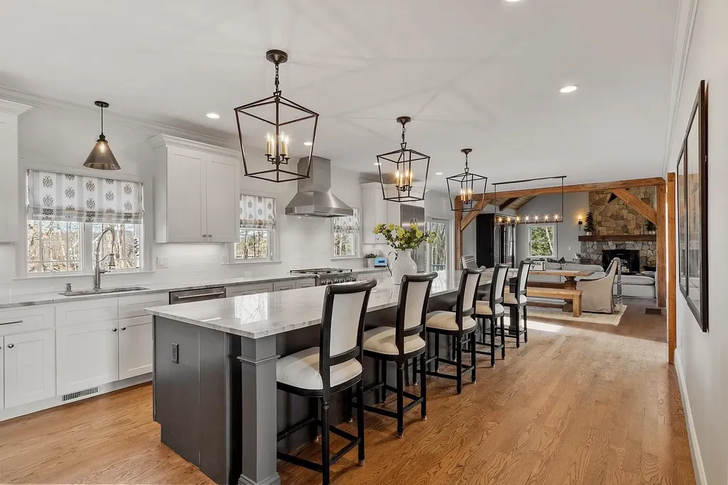 23 Austin Lane Hollis NH 03049