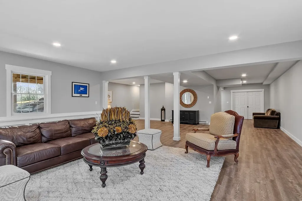 23 Austin Lane Hollis NH 03049