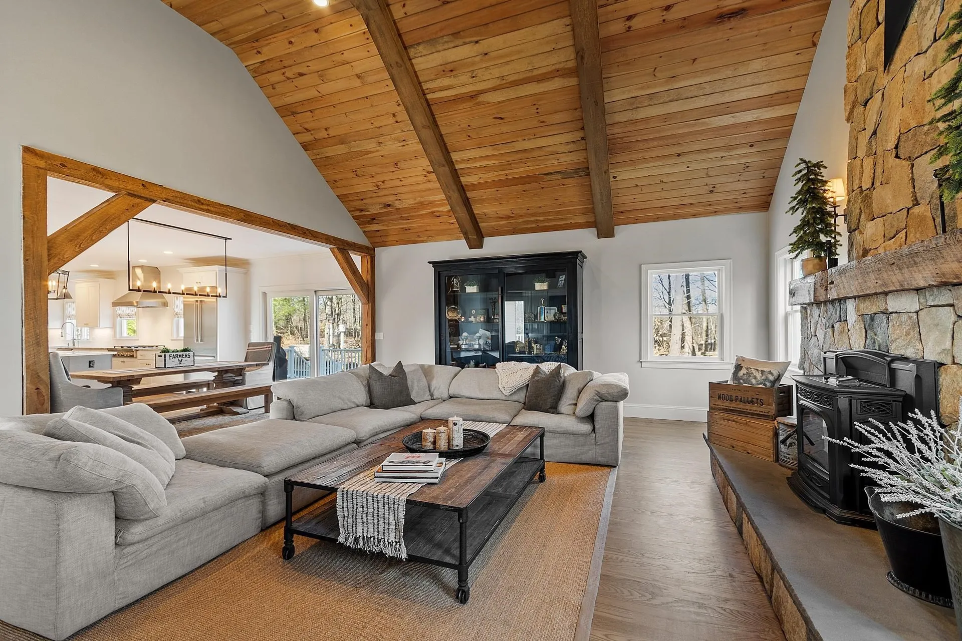 23 Austin Lane Hollis NH 03049