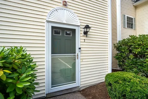 11 Sullivan Way Laconia NH 03246
