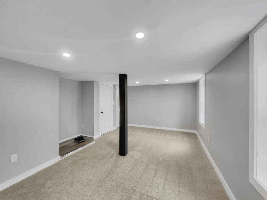 33-35 So. Main Street Pittsfield NH 03263