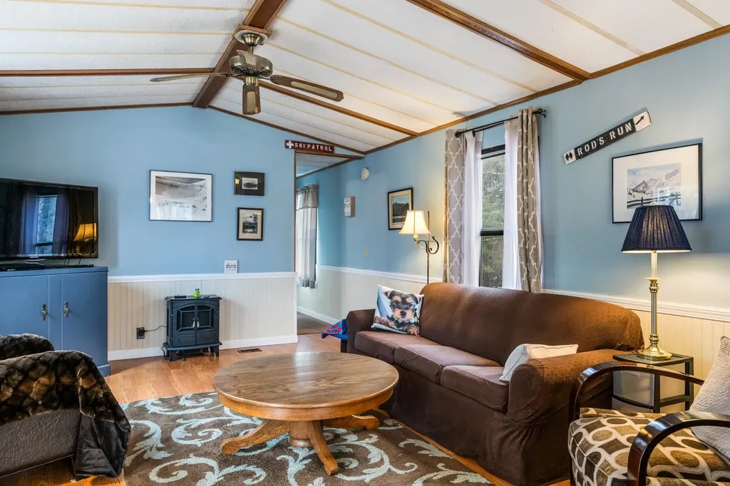 32 Country Club Drive Newport NH 03773