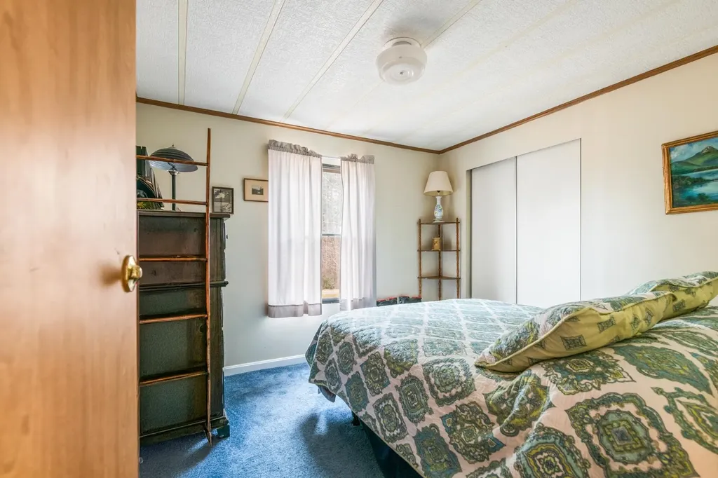 32 Country Club Drive Newport NH 03773