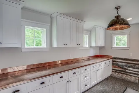 241 Wallace Road Bedford NH 03110