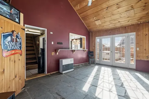 525 Whittier Highway Moultonborough NH 03254