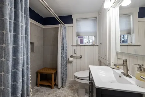 525 Whittier Highway Moultonborough NH 03254