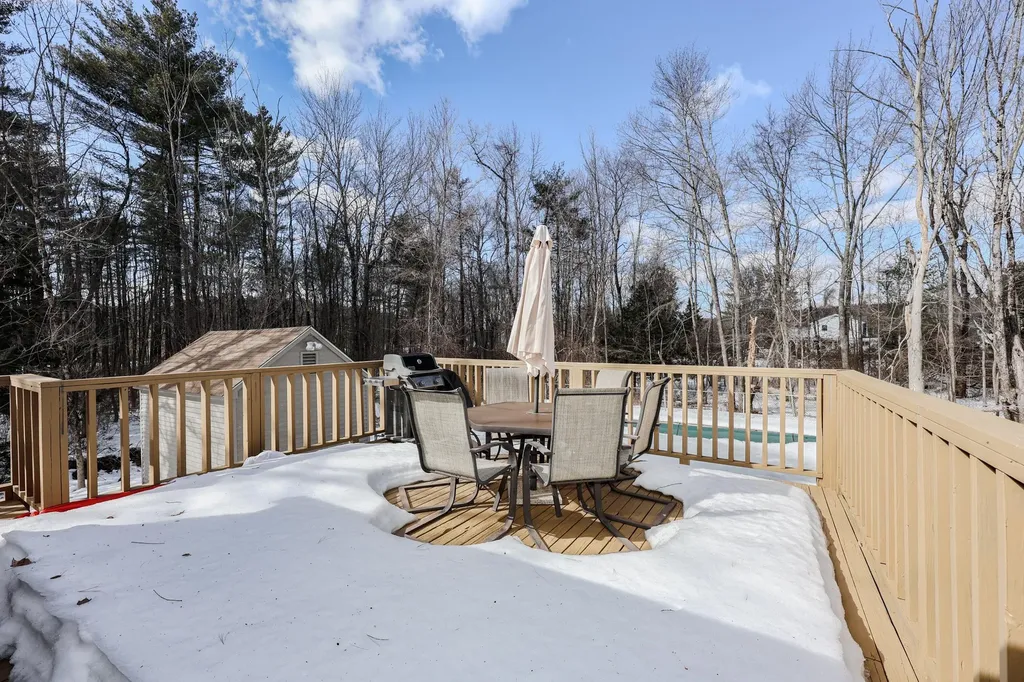 20 Worthley Hill Road Goffstown NH 03045