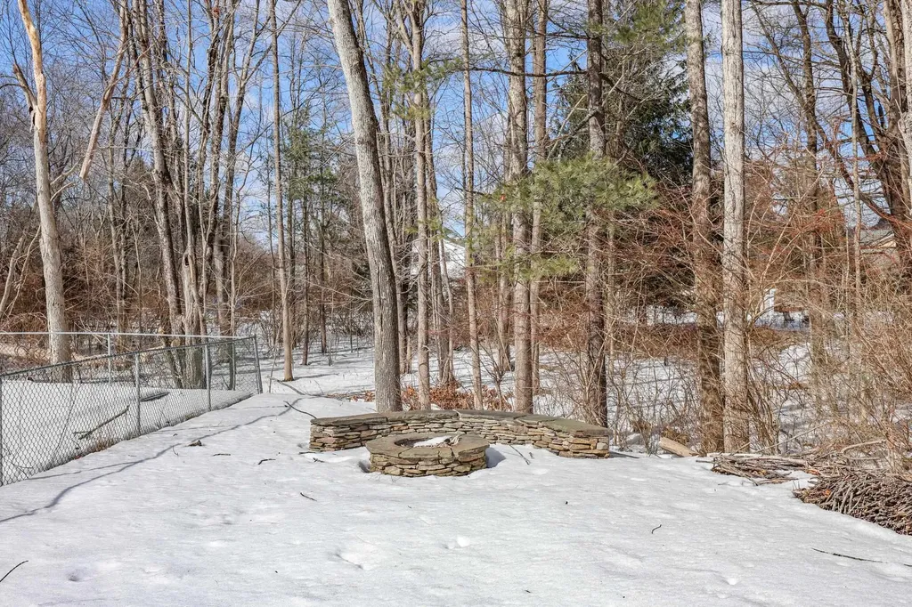 20 Worthley Hill Road Goffstown NH 03045