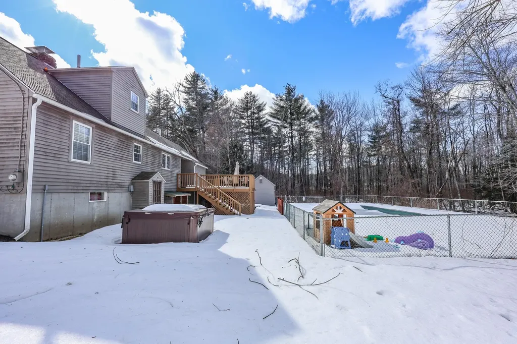 20 Worthley Hill Road Goffstown NH 03045