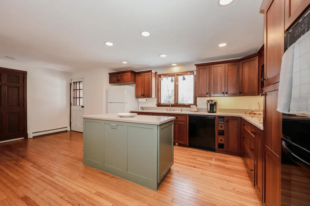 20 Worthley Hill Road Goffstown NH 03045