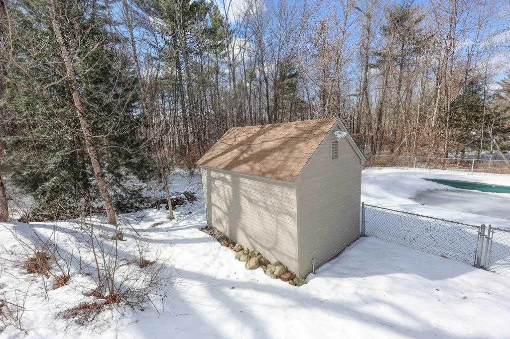 20 Worthley Hill Road Goffstown NH 03045