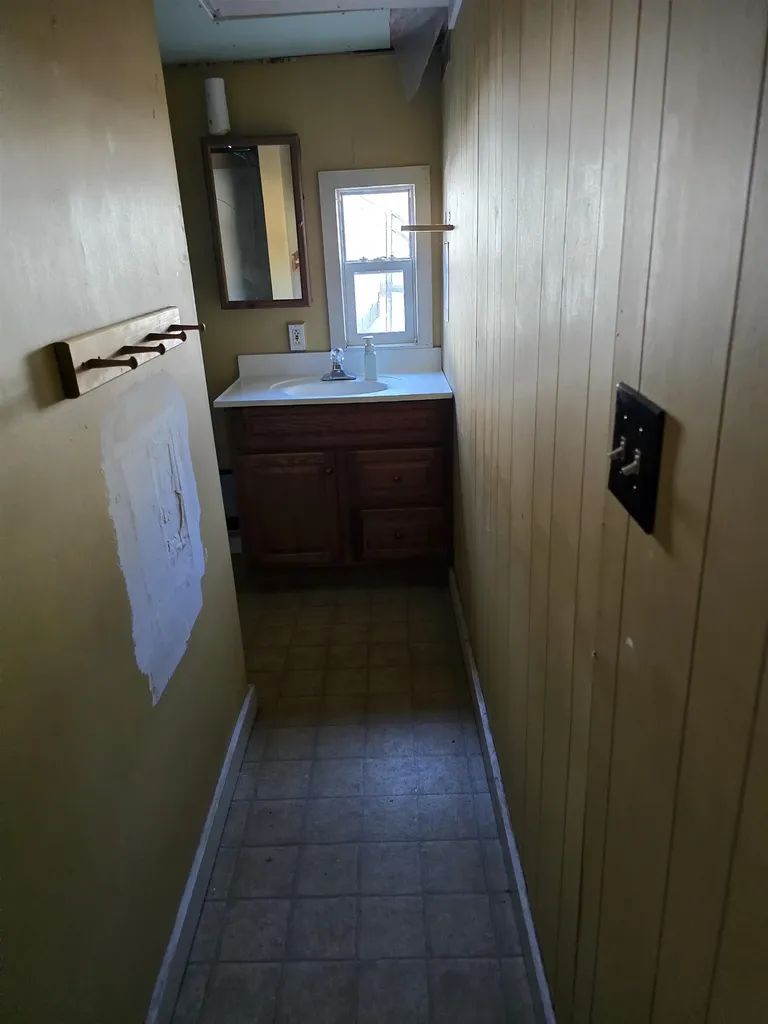 6 Boe Road Holderness NH 03245