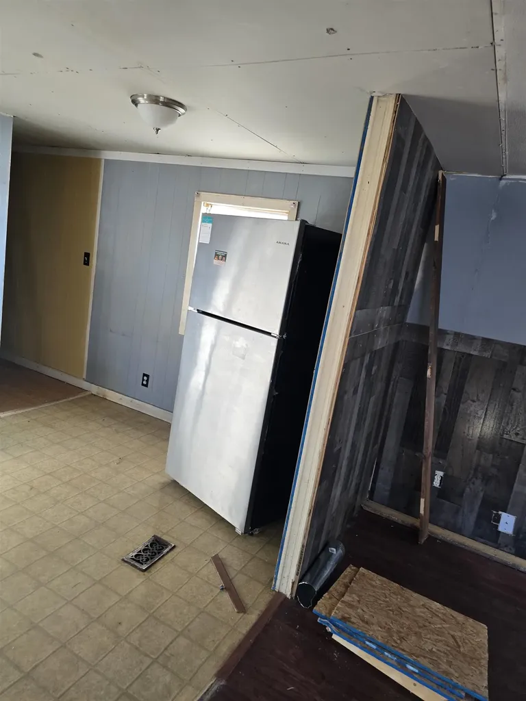 6 Boe Road Holderness NH 03245