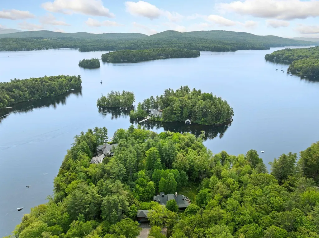 27 Burkehaven Lane Sunapee NH 03782