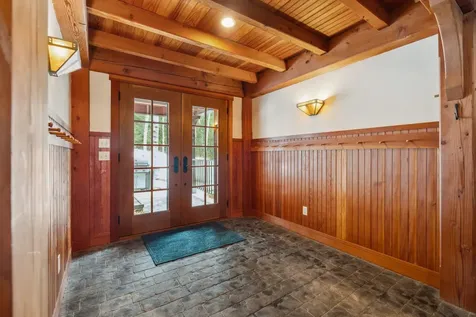 27 Burkehaven Lane Sunapee NH 03782