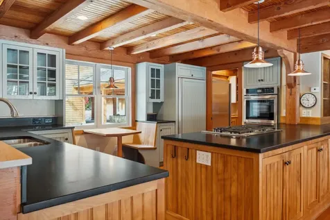27 Burkehaven Lane Sunapee NH 03782