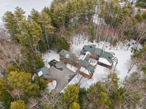 27 Burkehaven Lane Sunapee NH 03782