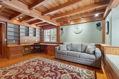 27 Burkehaven Lane Sunapee NH 03782