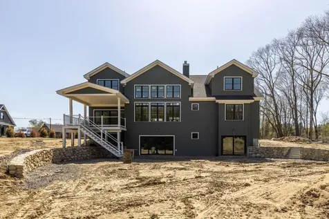 10 Shipwright Way Newington NH 03801