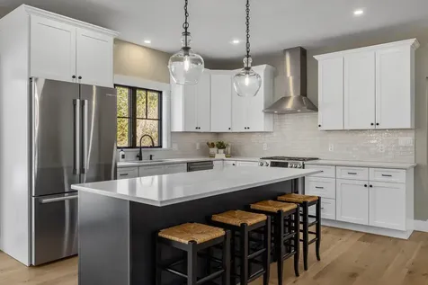 195 Amesbury Road Kensington NH 03833