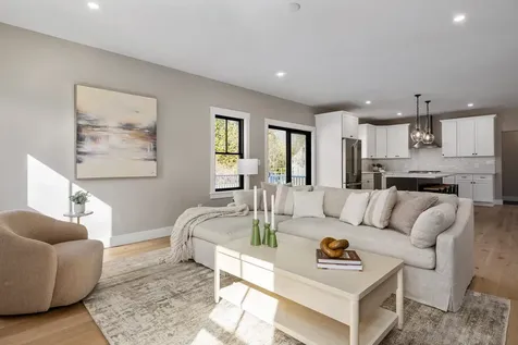 195 Amesbury Road Kensington NH 03833