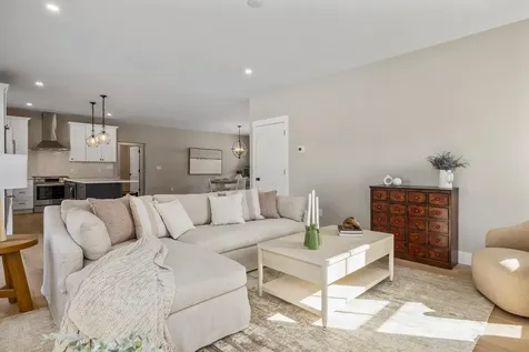 195 Amesbury Road Kensington NH 03833