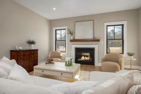 195 Amesbury Road Kensington NH 03833