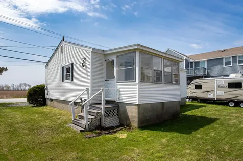 512 High Street Hampton NH 03842