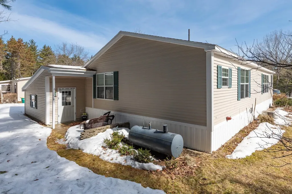 132 Eagle Drive Rochester NH 03868