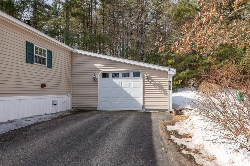 132 Eagle Drive Rochester NH 03868