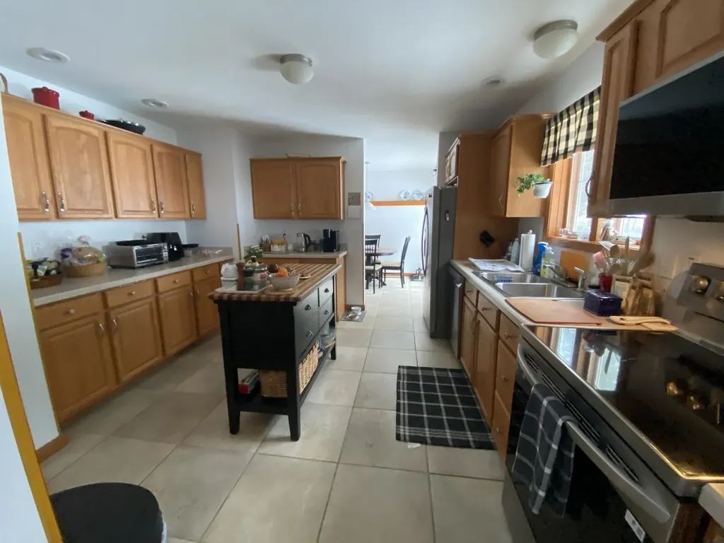 17 Old Town Road Dover VT 05356